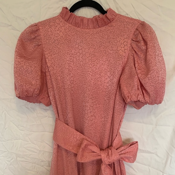 Alice + Olivia Mina Puff Sleeve Ruffle Mini Dress with Bow - Picture 3 of 13
